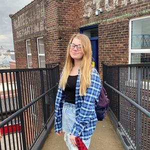 Meet your Posher, Lilly